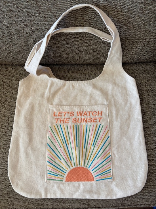 Dandy Worldwide Handbags - EUC Dandy Worldwide Let’s Watch The Sunset Embroidered Tote Bag